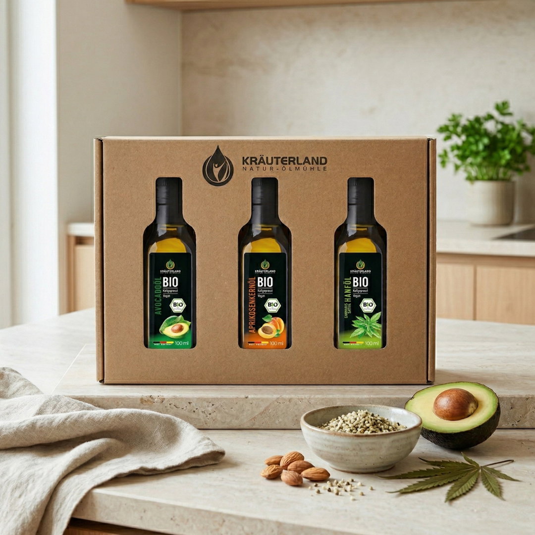Bio Speiseöl Set 100 ml – Geschenkbox mit 3 Ölen | Kräuterland Bio Speiseöl Set 100 ml – Avocadoöl, Aprikosenkernöl und Hanföl in Geschenkbox mit Sichtfenster