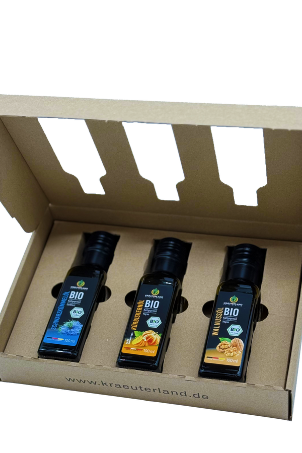 Bio Gourmet Speiseöl Set 100 ml – Kürbiskernöl, Schwarzkümmelöl und Walnussöl in geöffneter Geschenkbox
