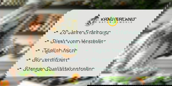 Frau bereitet frischen Salat mit hochwertigem Kräuterland Bio-Öl zu – 20 Jahre Erfahrung, täglich frisch, direkt vom Hersteller